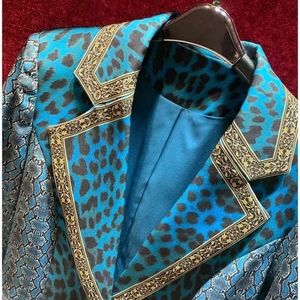 NWT Elegant Suit  Animal print Luxurious Jacket with Pants. XL
